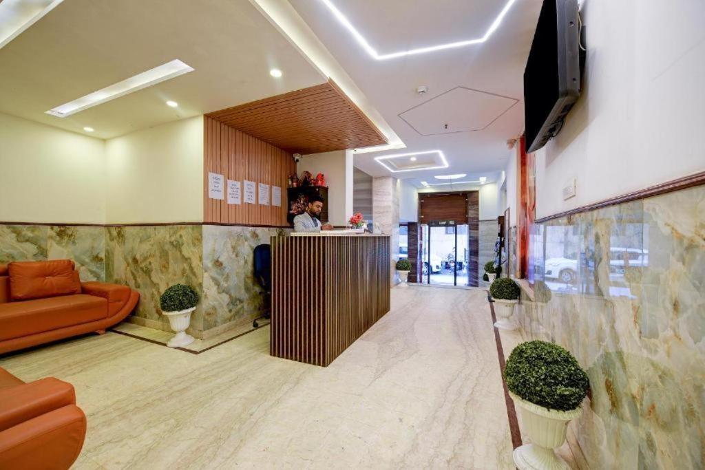 Hotel Rosewood Near Delhi Airport Нью-Дели Экстерьер фото